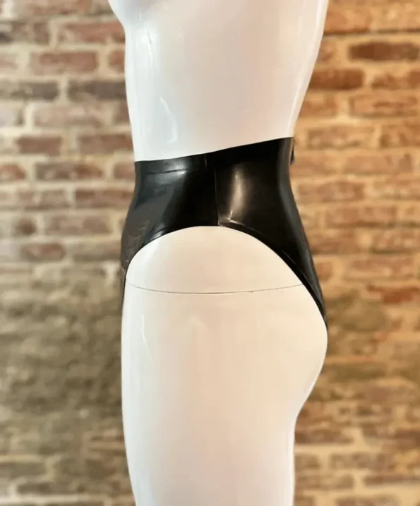 Dominique latex knickers